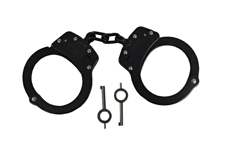 Smith & Wesson Model 100 Chain-Linked Handcuffs