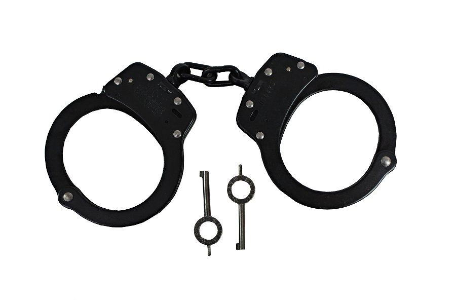 Smith & Wesson Model 100 Chain-Linked Handcuffs